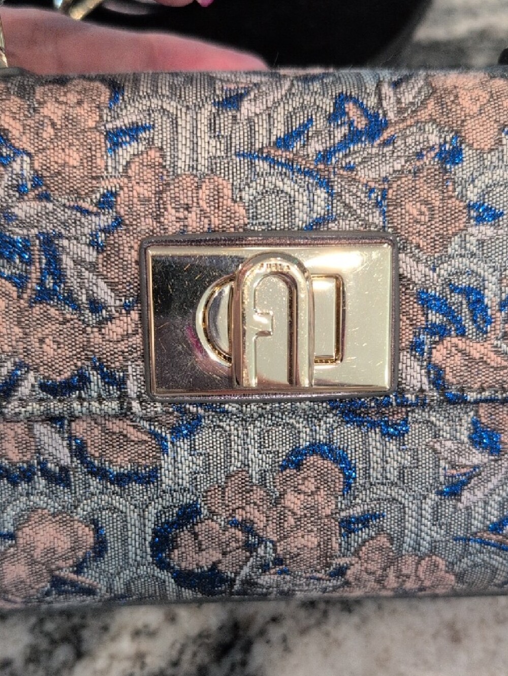 Floral Jacquard Top-Handle Bag in Blush and Blue - Picture 3 of 9